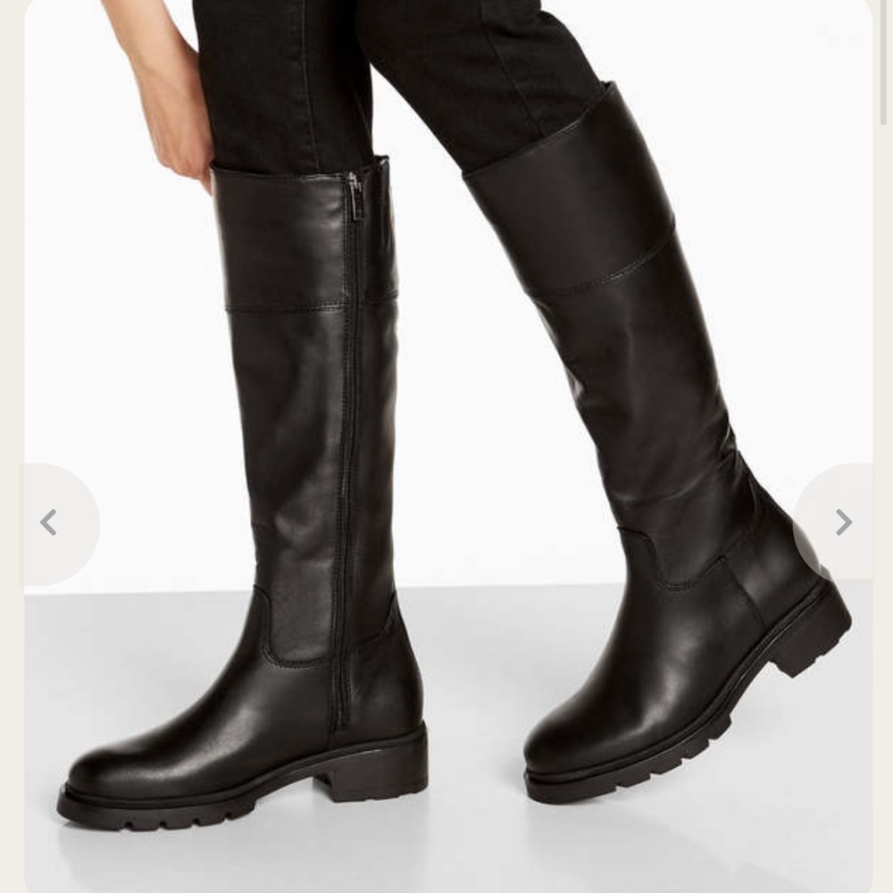 LA CANADIENNE  Savoury Leather Boot Black on Garmentory SIZE 8 gently used